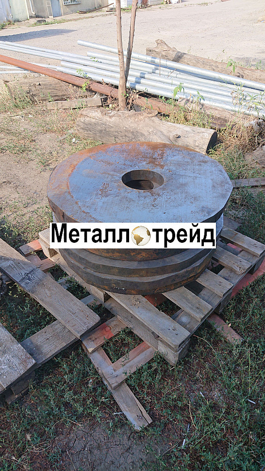 Поковка стальная 40ХН2МА 330 мм